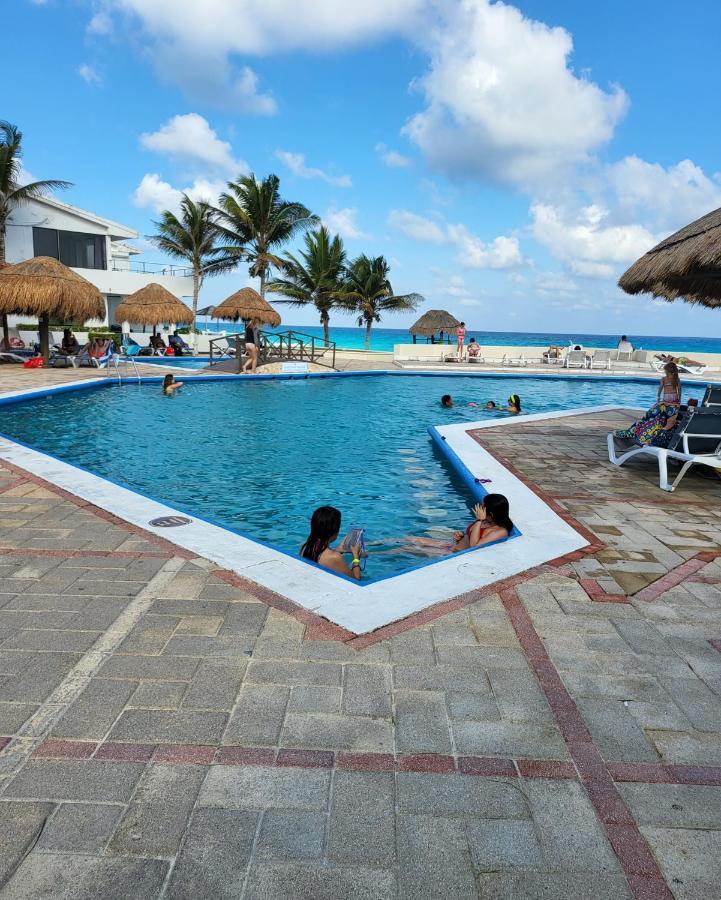 Private Room. Brisas. Zona Hotelera. Cancún Buitenkant foto